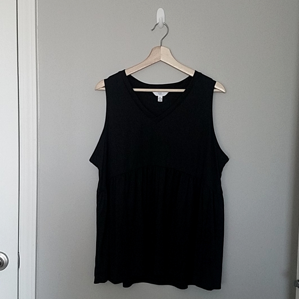 3 FOR $15!! NEW v-neck sleeveless peplum top